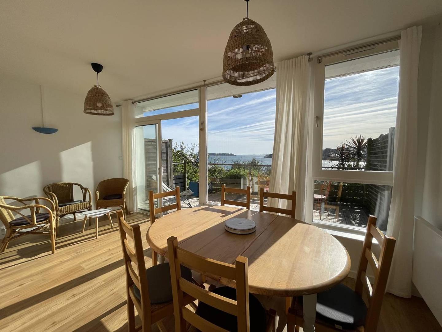Appartement Belle Vue Sur La Baie De Trestraou A - Ref 913 *