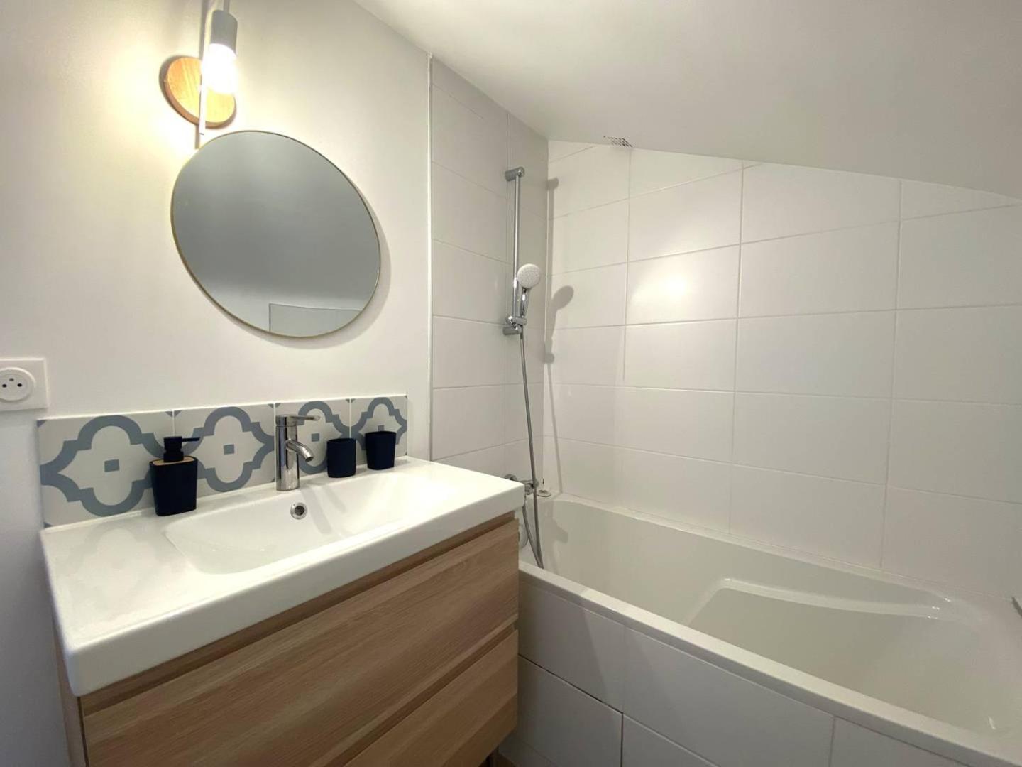 Appartement Belle Vue Sur La Baie De Trestraou A - Ref 913 Perros-Guirec