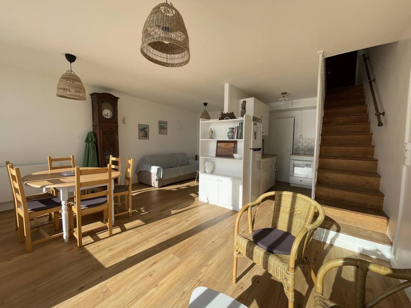 Appartement Belle Vue Sur La Baie De Trestraou A - Ref 913 *