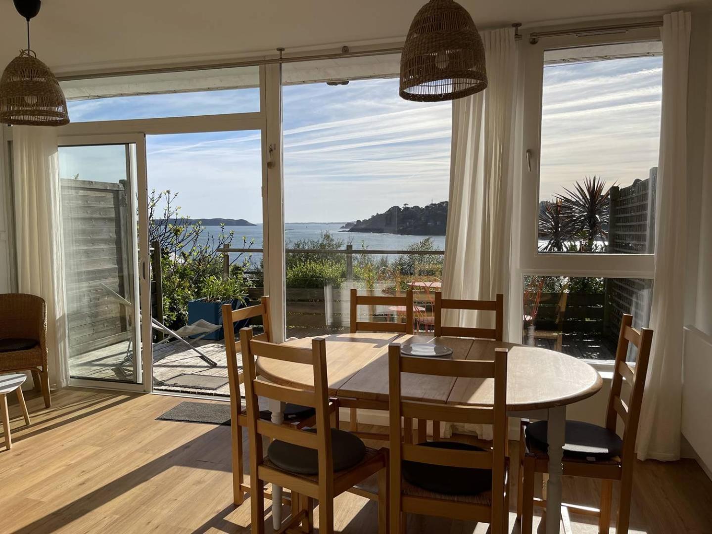Belle Vue Sur La Baie De Trestraou A - Ref 913 * Perros-Guirec